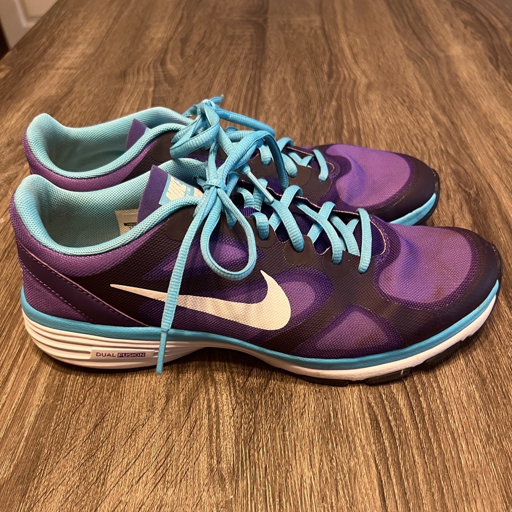 Women’s Nike Dual Fusion TR Size 9.5